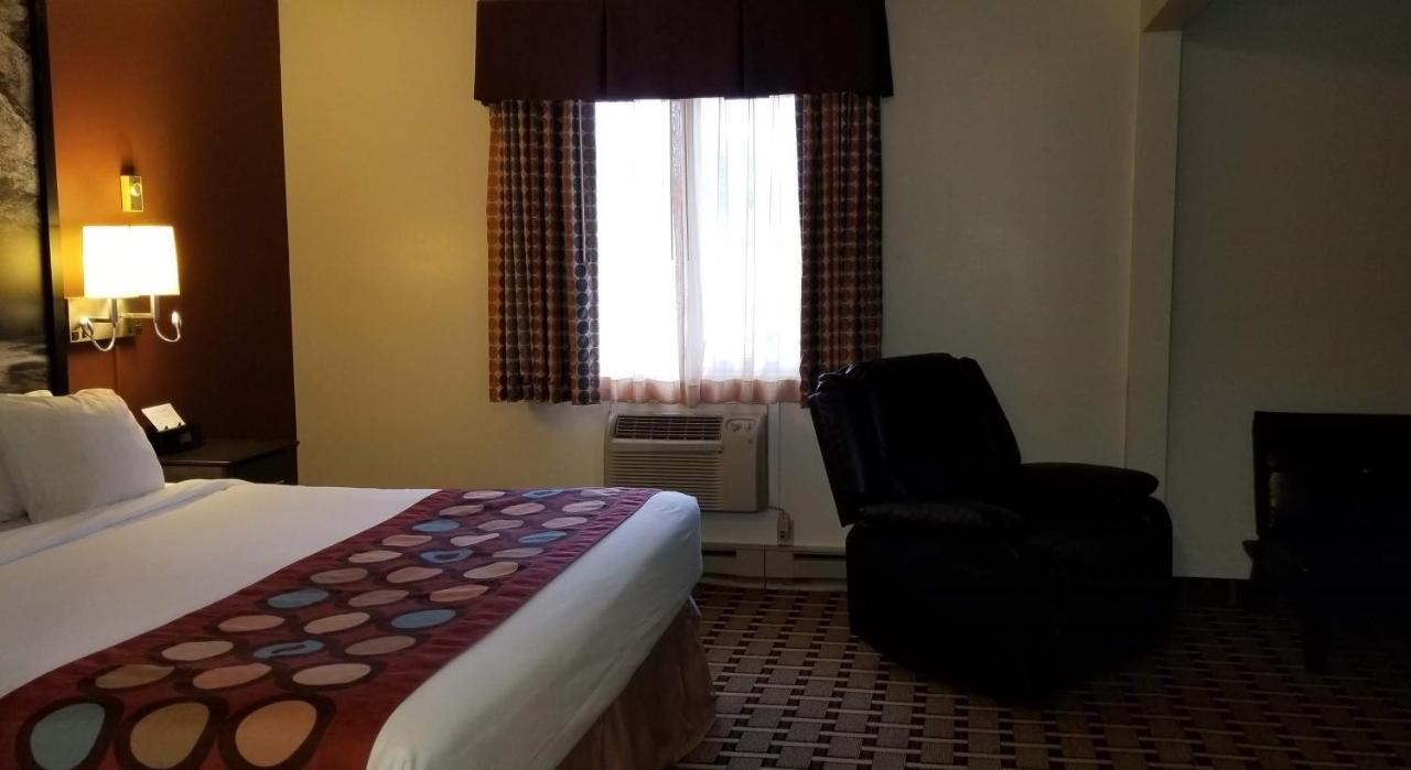 Super 8 By Wyndham Ashland Hotel Eksteriør billede